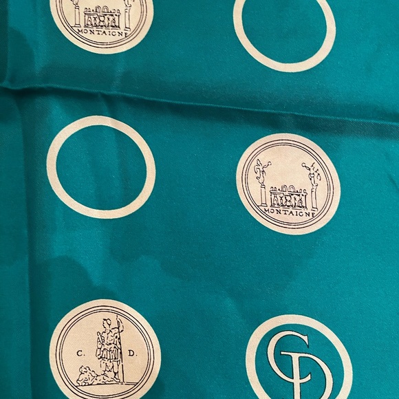 Christian Dior 100% silk scarf - vintage - Picture 3 of 7